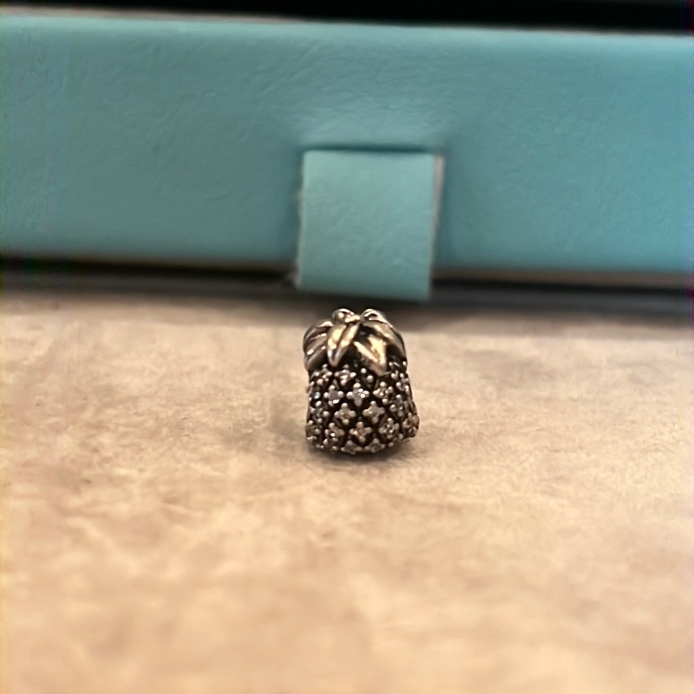 pandora pineapple charm